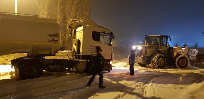 Erzurumâda etkili olan sis trafik kazalarÄ±na neden oldu ile ilgili gÃ¶rsel sonucu