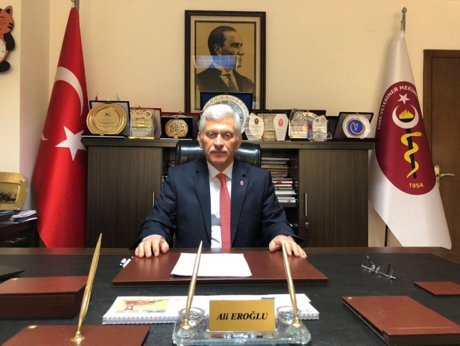 TVHB Başkanı Eroğlu, Dünya Veteriner Hekimler Günü’nü kutladı