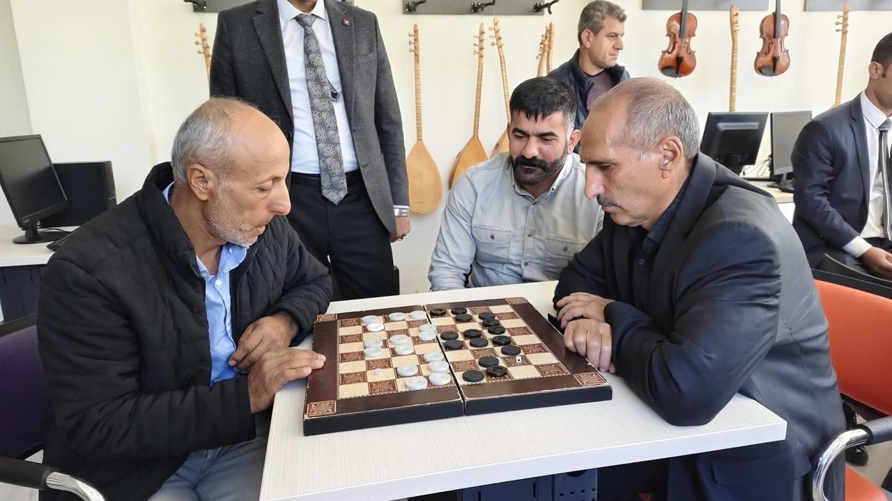 Arıcak’taki Dama Turnuvası’nda  yarı final heyecanı
