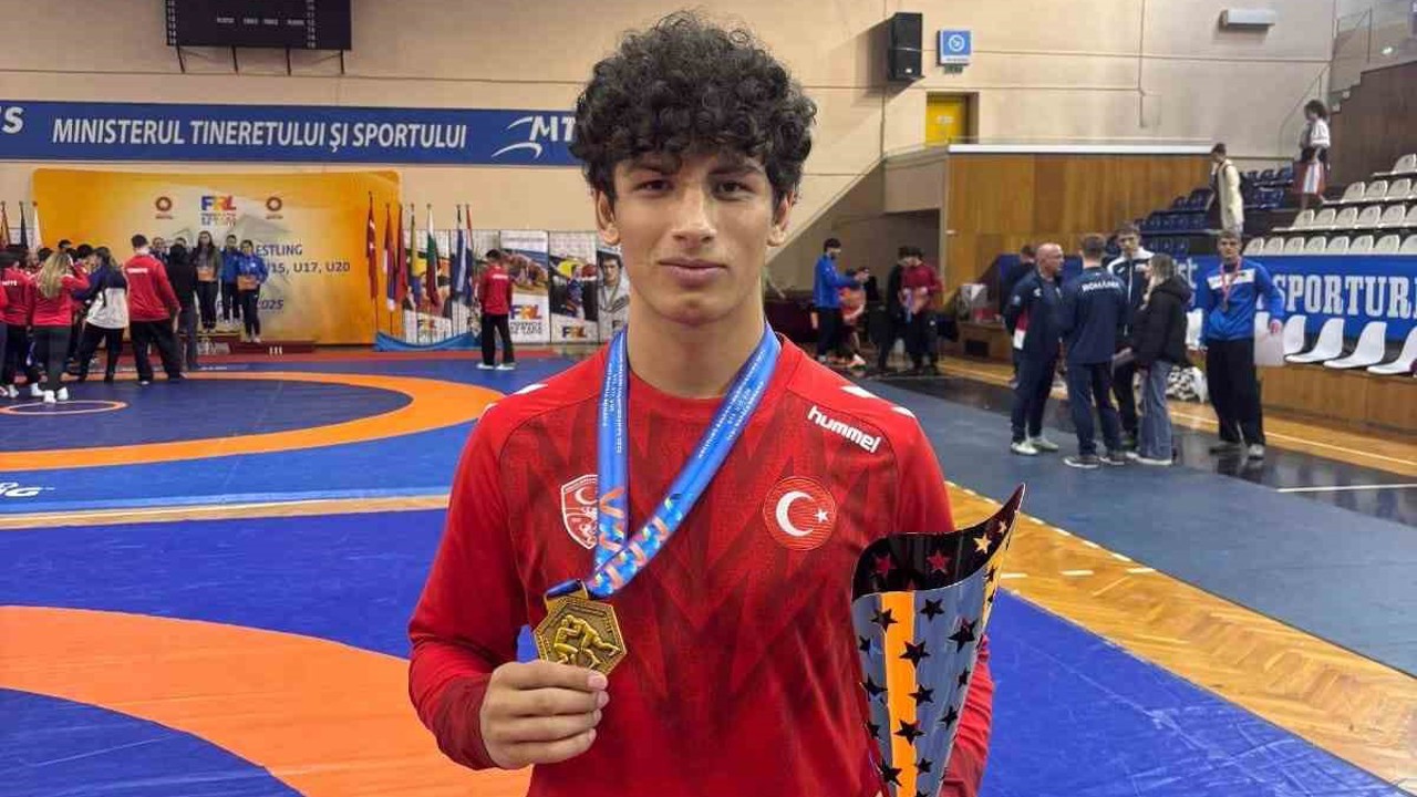 Belediyesporlu güreşçi Balkan şampiyonu oldu
