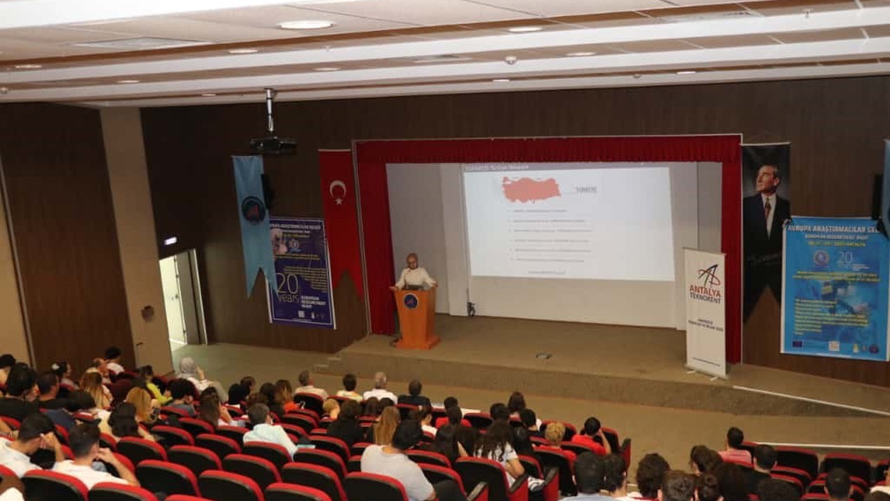 Antalya Teknokent uluslararası burs ve araştırmalarla ilgili bilgilendirdi
