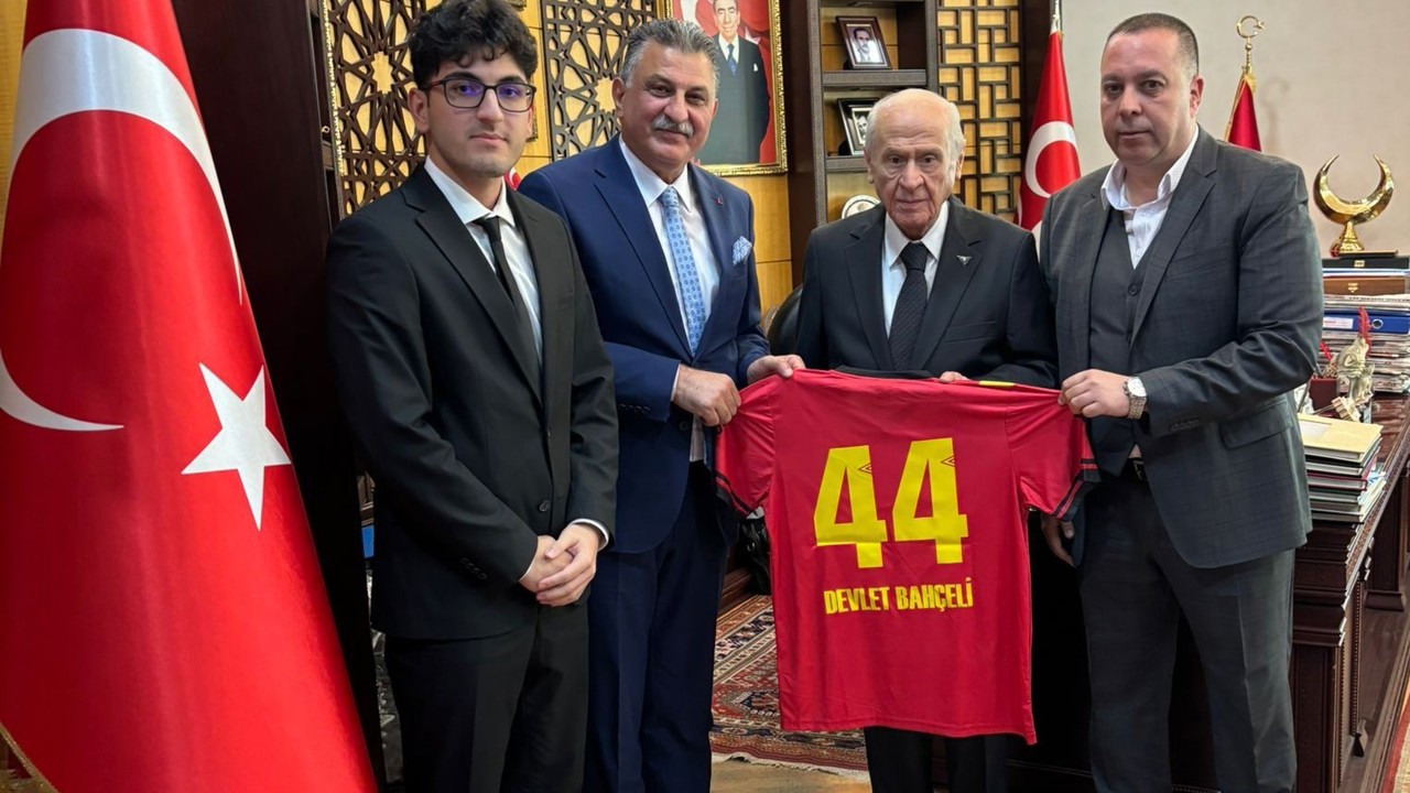 MHP lideri Devlet Bahçeli, YMS yönetimini kabul etti
