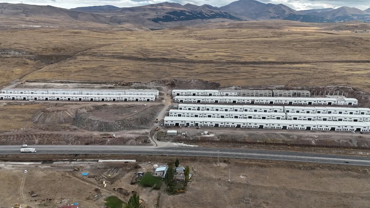 Erzurum Mobilyacılar Sitesi’nin yapımı devam ediyor
