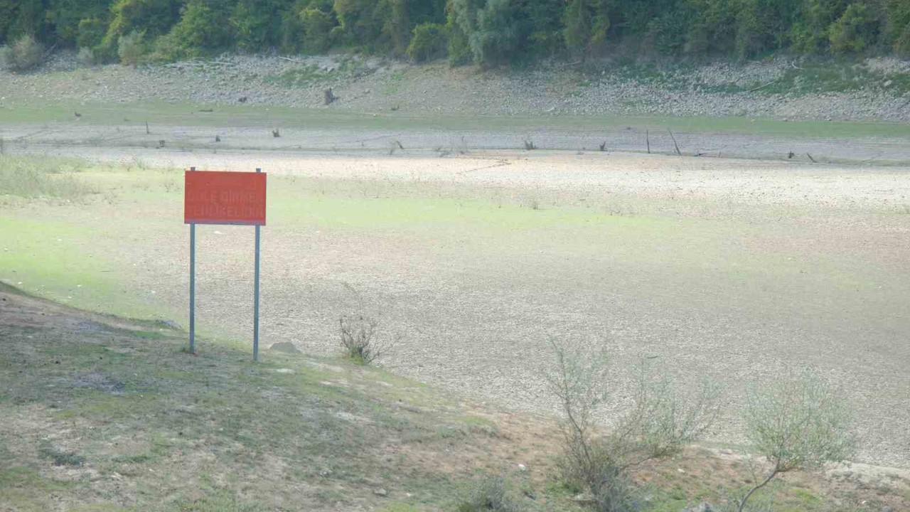 İstanbul’un su ihtiyacını karşılayan barajlar kuruma noktasına geldi
