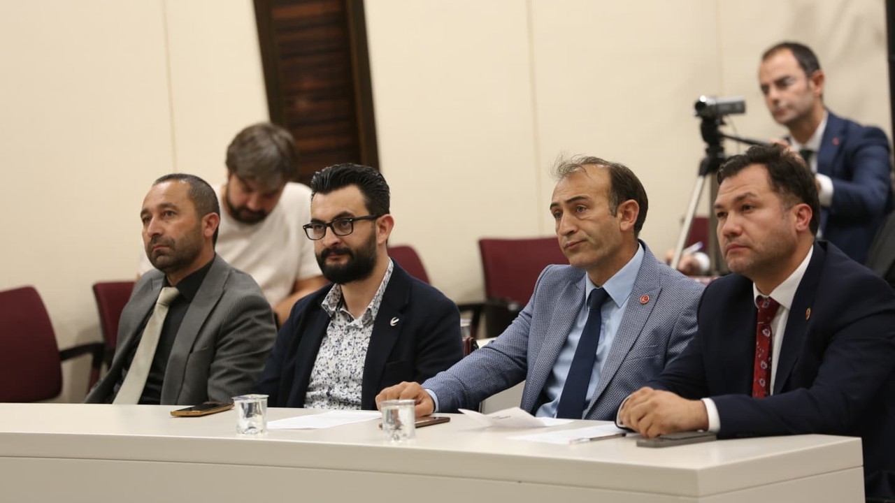 Başkan Çolakbayrakdar: Sporun ve sporcunun her zaman yanındayız"
