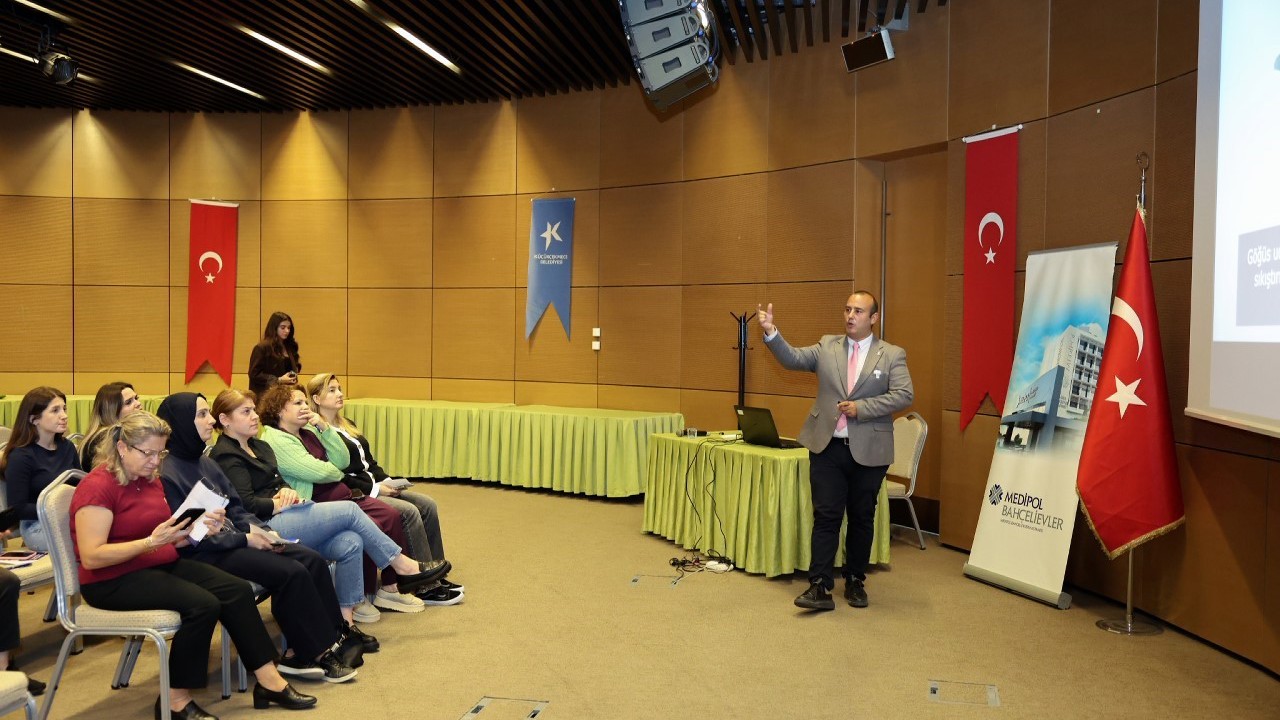 Küçükçekmece Belediyesi "Meme Kanseri Farkındalık" semineri düzenledi

