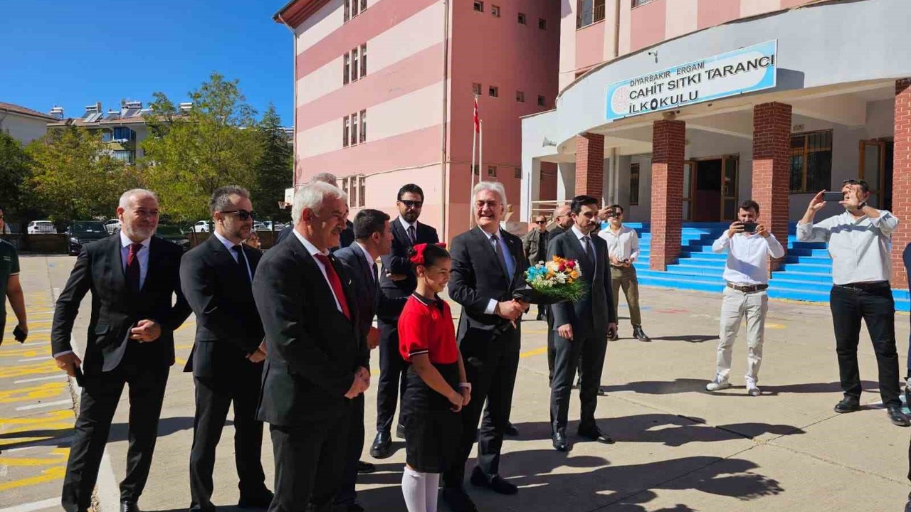 Diyarbakır’da öğrencinin mektuplu talebi yerine getirildi
