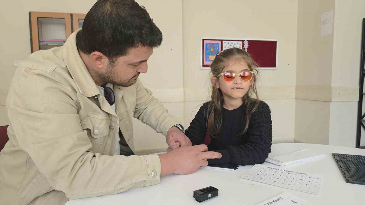 Kalbi küçük, azmi büyük: Defne’nin öğrenme mücadelesi ilham oldu
