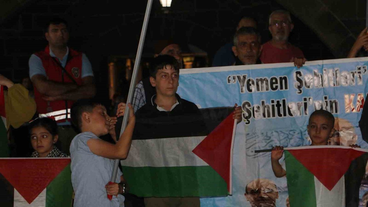 Diyarbakır’da "Küresel Sumud Filosu"na destek gösterisi
