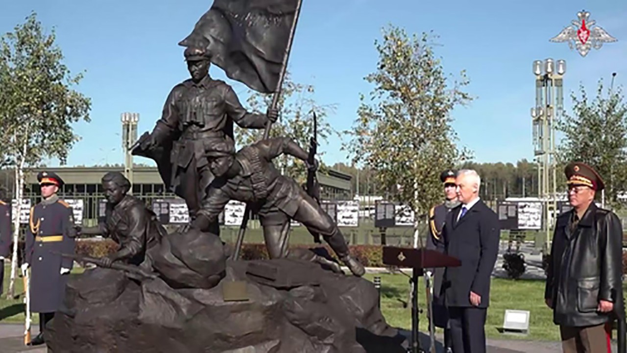 Kuzey Kore Savunma Bakanı No, Rus mevkidaşı Belousov ile görüştü
