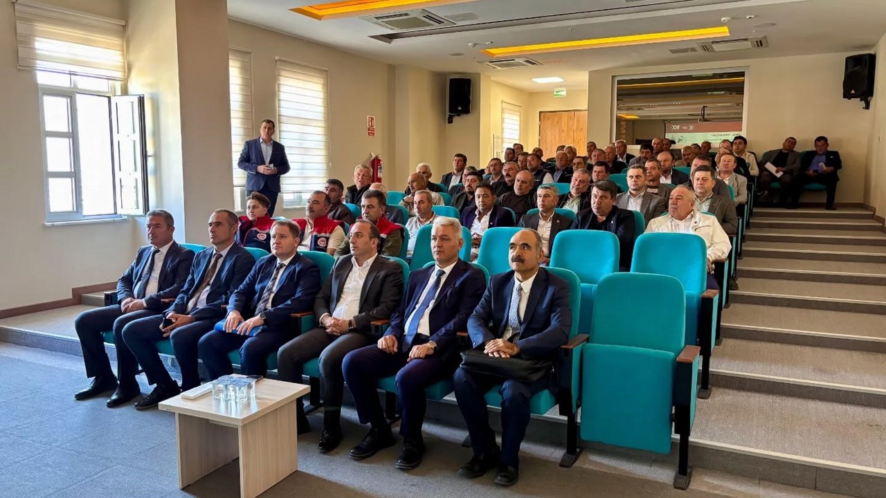 Kayıtlı arazilerin tespitine yönelik muhtarlar bilgilendirildi
