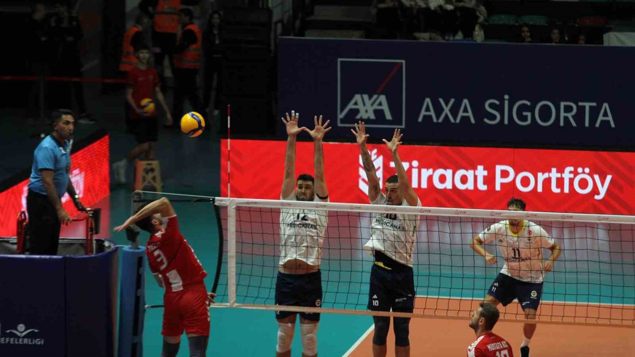 TSYD Ankara Cumhuriyet Kupası: Fenerbahçe Medicana: 3 - Spor Toto: 1
