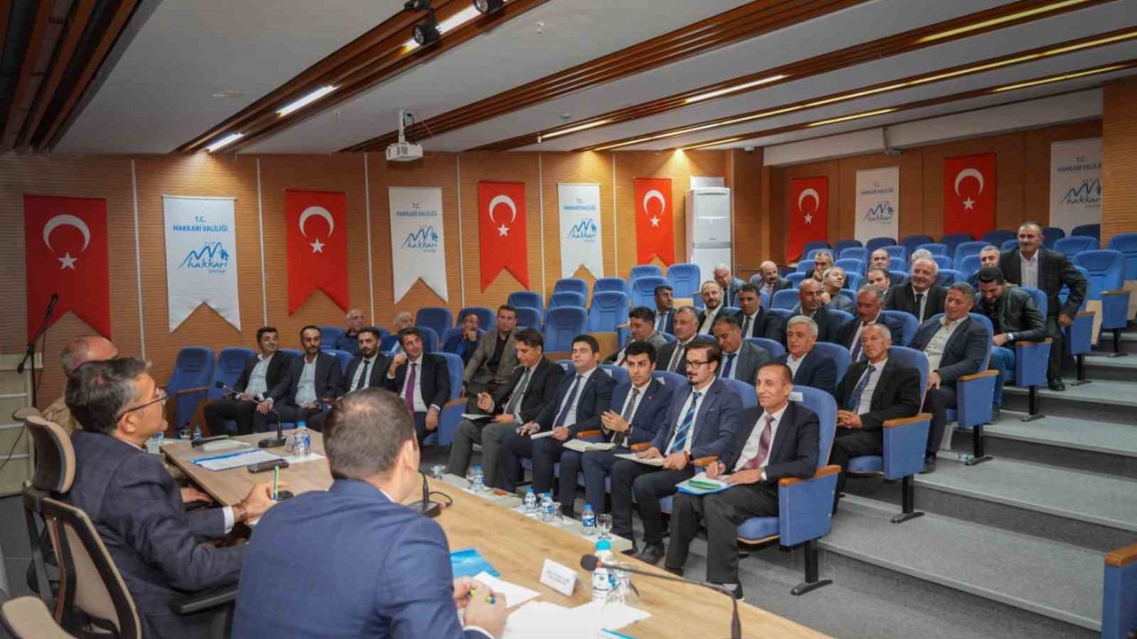 Hakkâri’de köylerin sorunları masaya yatırıldı
