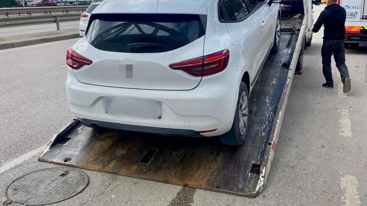 Kocaeli’de korsan taşımacılık yapan sürücüye ceza kesildi
