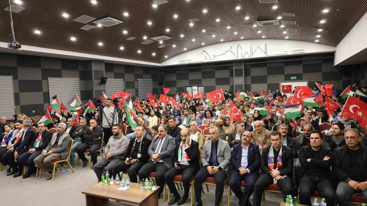 Elazığ’da ‘Filistin Gecesi’ programı

