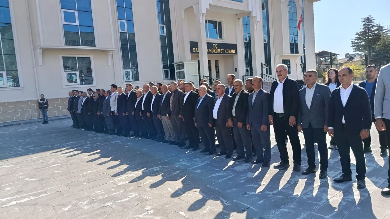 "Demokrasinin Temeli Muhtarlardır"