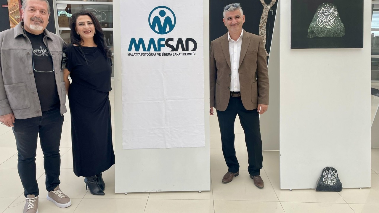 Azura Sergisiyle Taşlar Binlerce Yıllık Sessizliğini Fısıldıyor