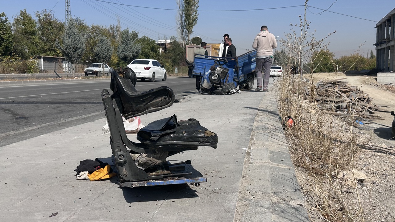 Battalgazi’de Üç Araçlı Trafik Kazası: Biri Ağır Üç Yaralı