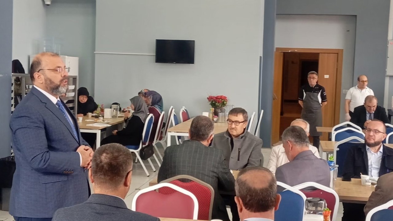 Müftü Açık: "Din görevlisinin emeklisi olmaz, o her yaşta hizmete devam eder"
