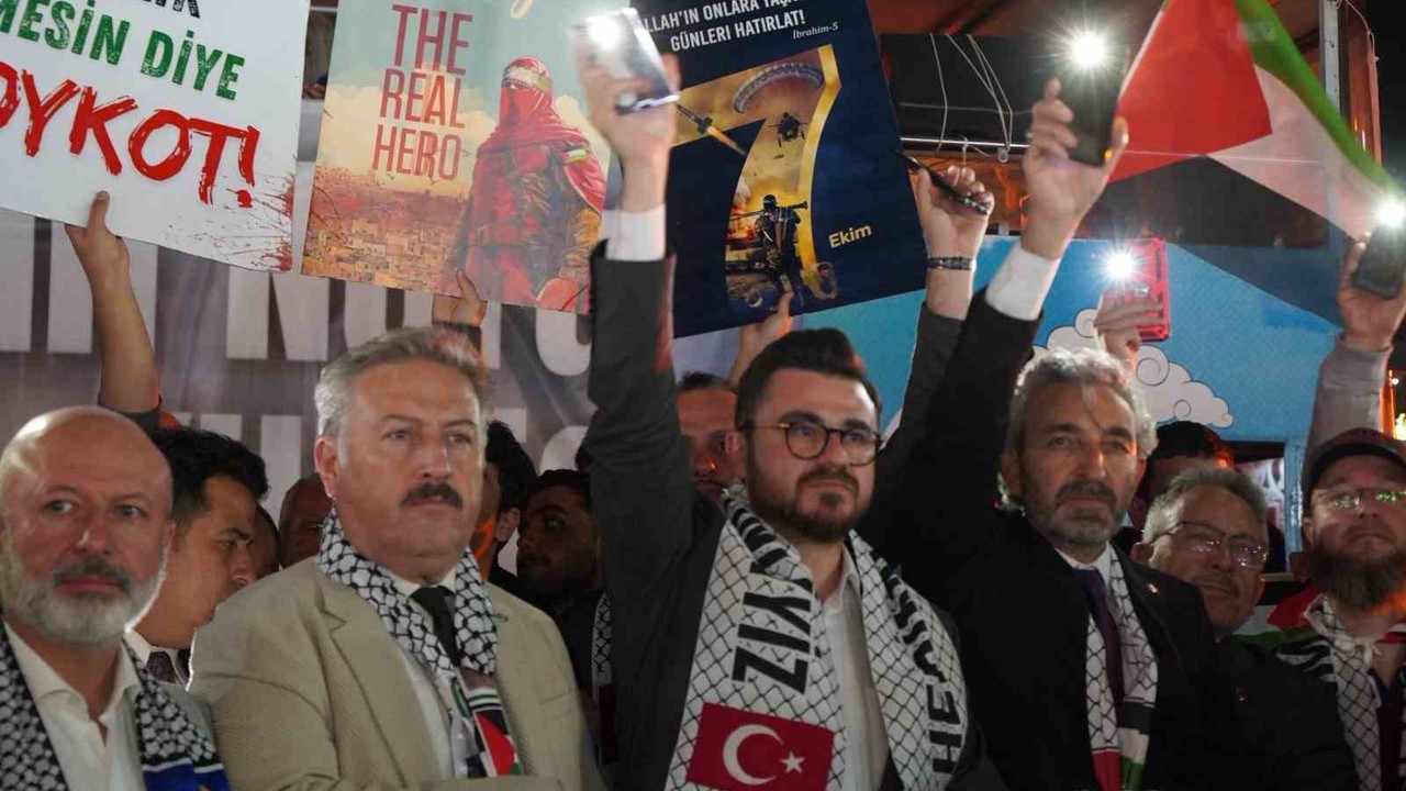 AK Parti Kayseri İl Başkanı Okandan, ‘Kararlılık Yürüyüşü’ne katıldı
