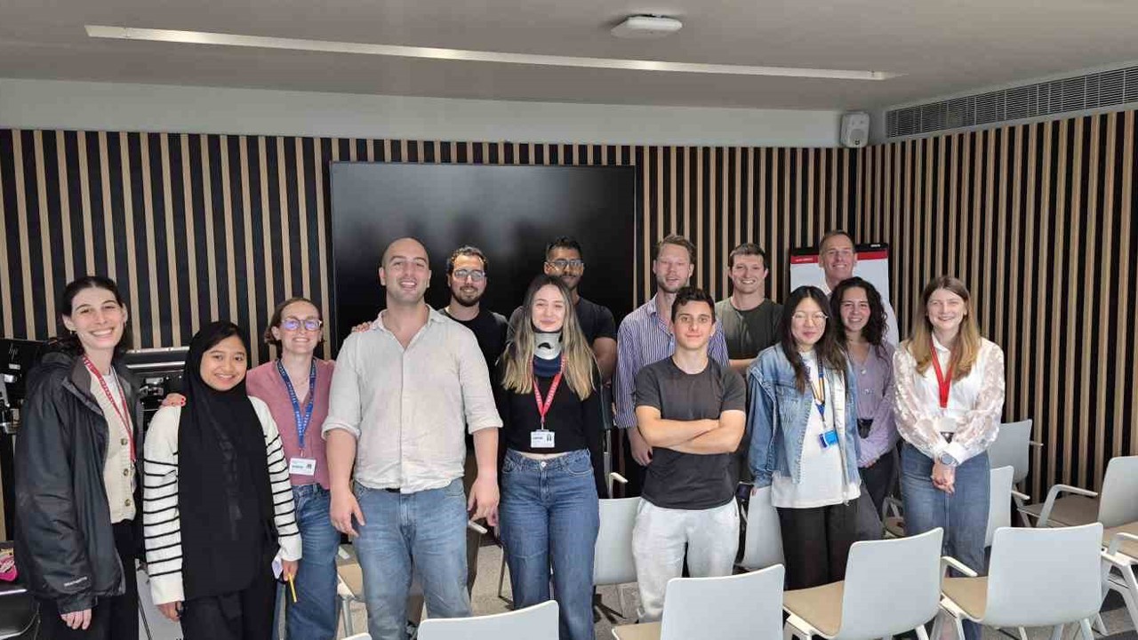 Gözükara Vakfı genç bilim insanlarını Londra’ya taşıdı
