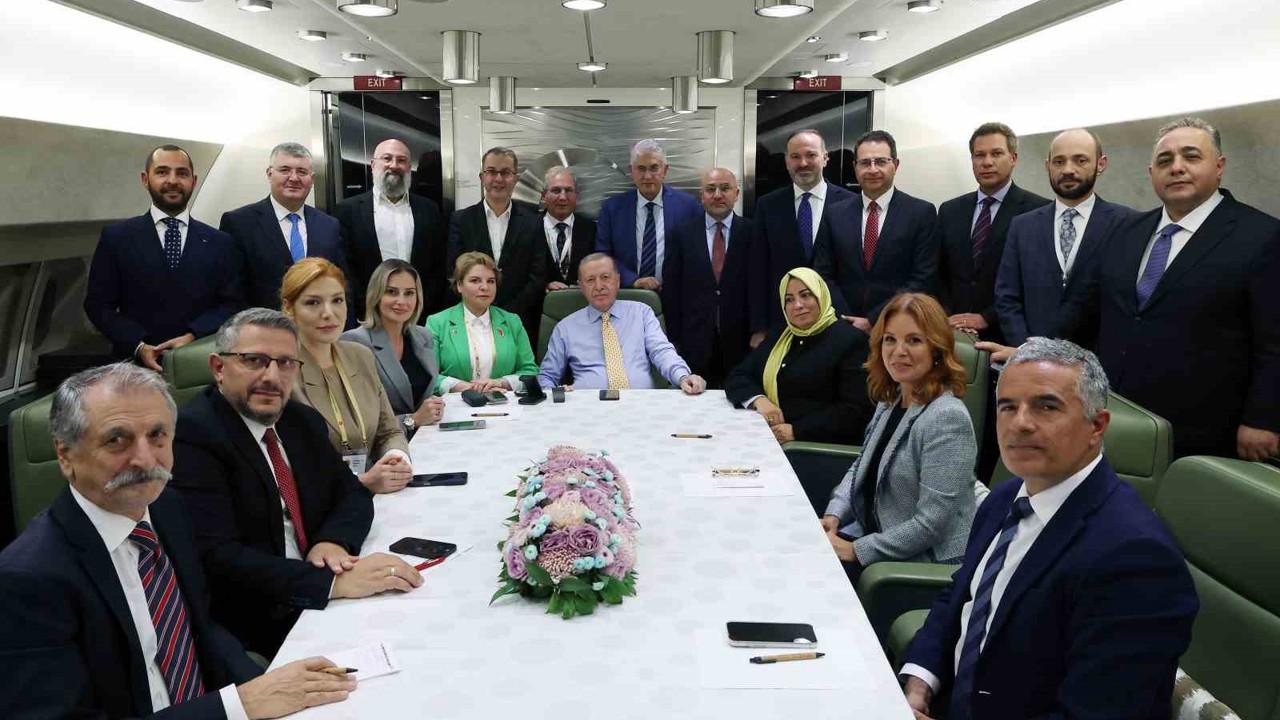 Cumhurbaşkanı Erdoğan: "Önceliğimiz, acil ve kapsamlı ateşkesin bir an önce sağlanması"
