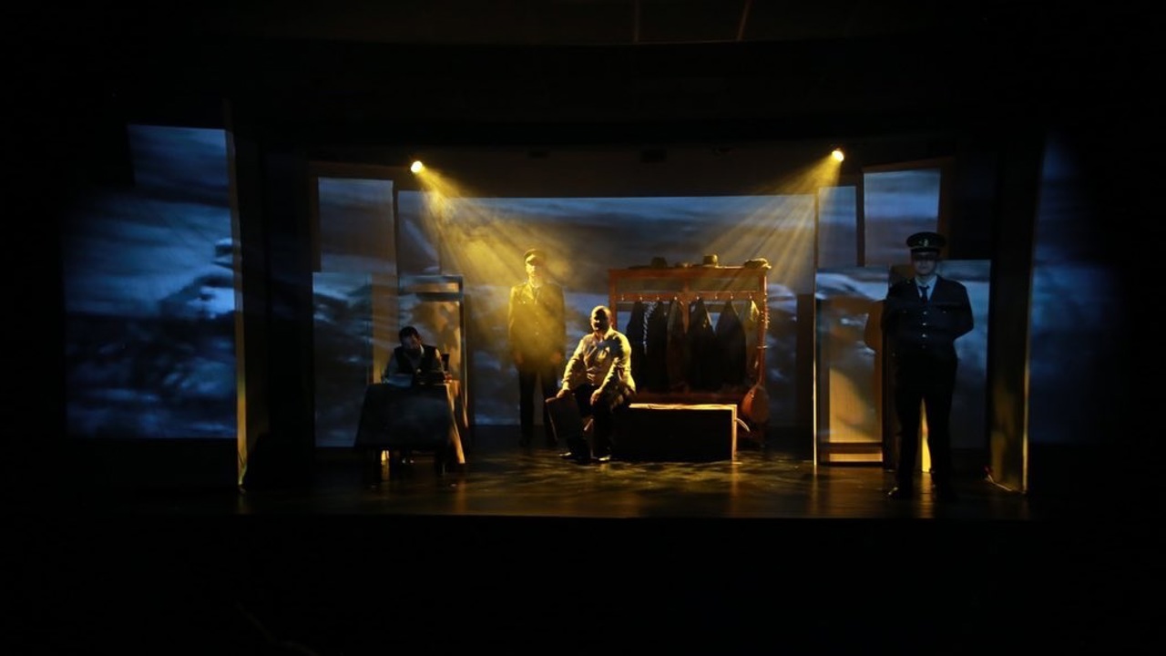 Cahit Sıtkı Tarancı’nın Şiirlerle Dokunmuş Hayatı Malatya'da Sahneye Taşınıyor