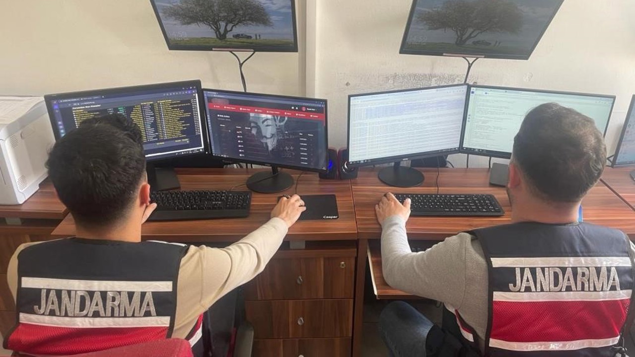 Jandarmadan siber operasyon
