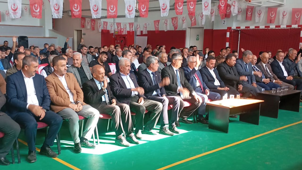 Büyük Birlik Partisi Akçadağ İlçe Kongresi Coşkulu Katılımla Gerçekleştirildi