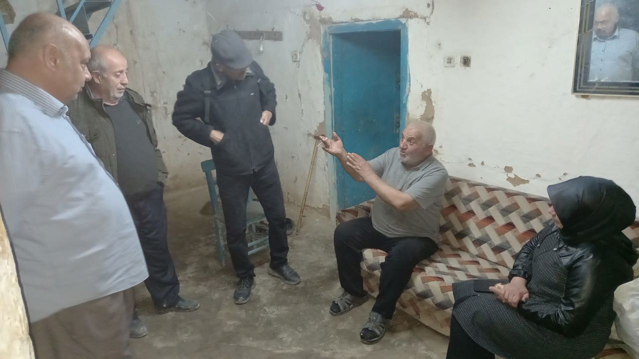 Yıkık Evde Yaşam Mücadelesi Sonuç Verdi: Hüseyin Amca’ya Yardım Eli Uzandı