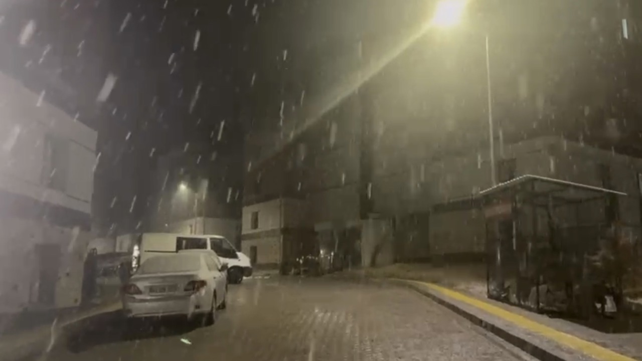 Darende ve çevresinde kar ulaşımı olumsuz etkiliyor