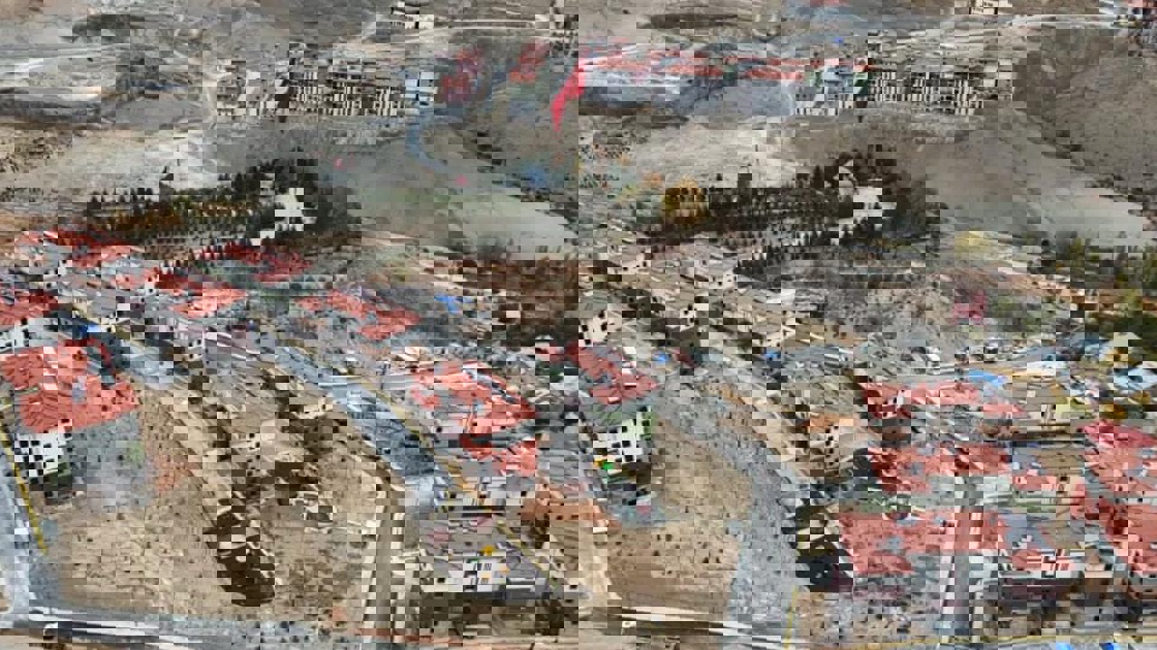 Darende'de 339 Aile Evlerine Kavuşuyor