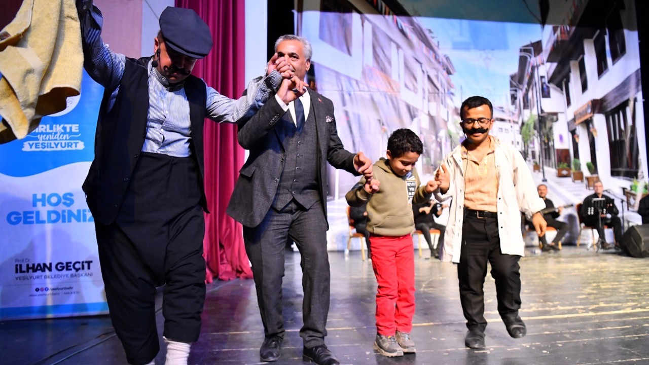 Yeşilyurt Belediyesi’nden Nostalji Dolu Kültür ve Sanat Gecesi