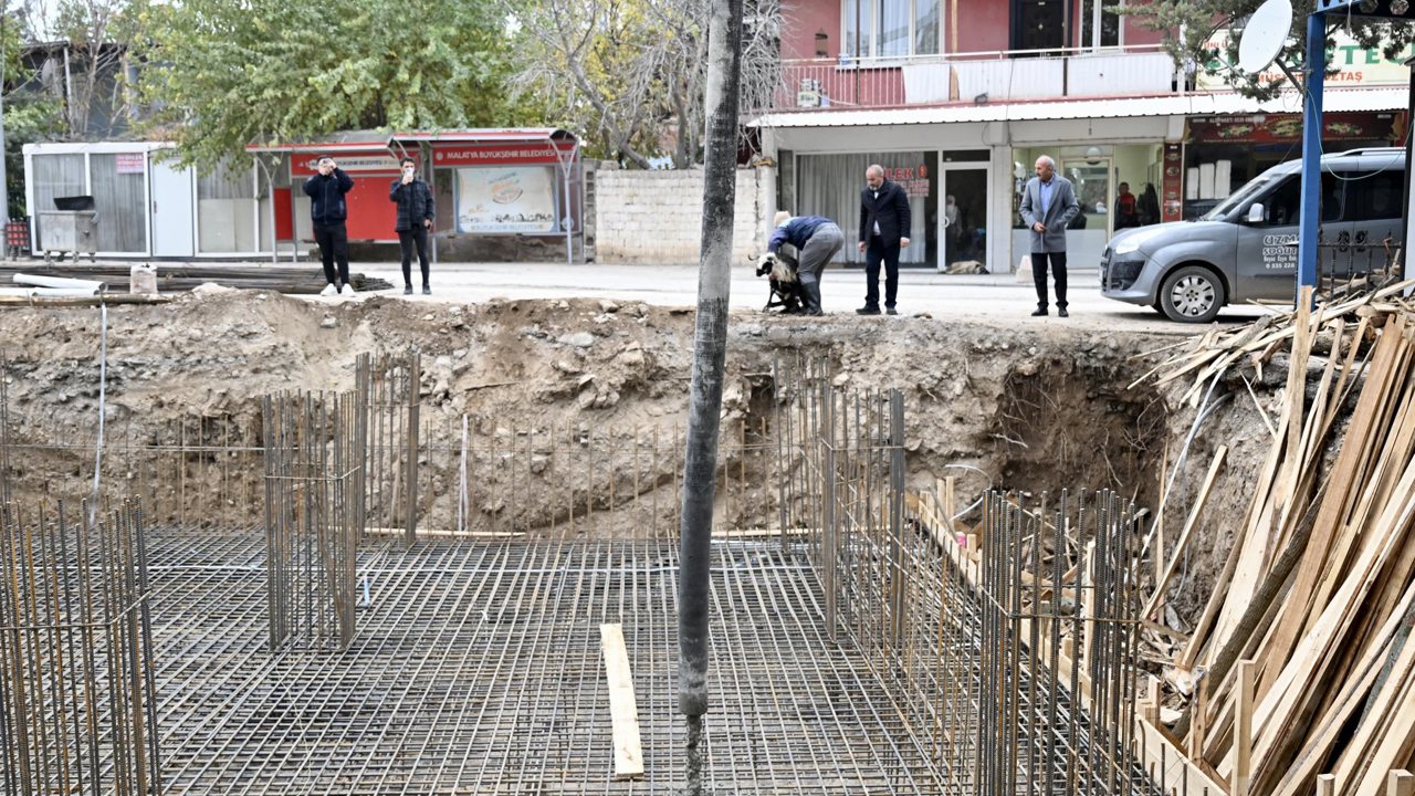 Dilek Merkez Camii’nin Temeli Dualarla Atıldı