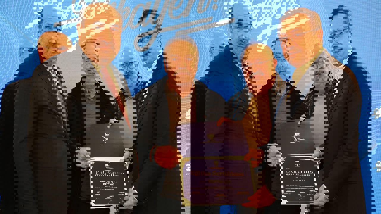 Battalgazi’de Teşkilat Akademisi İle Mahalle Başkanlarına Eğitim Verildi