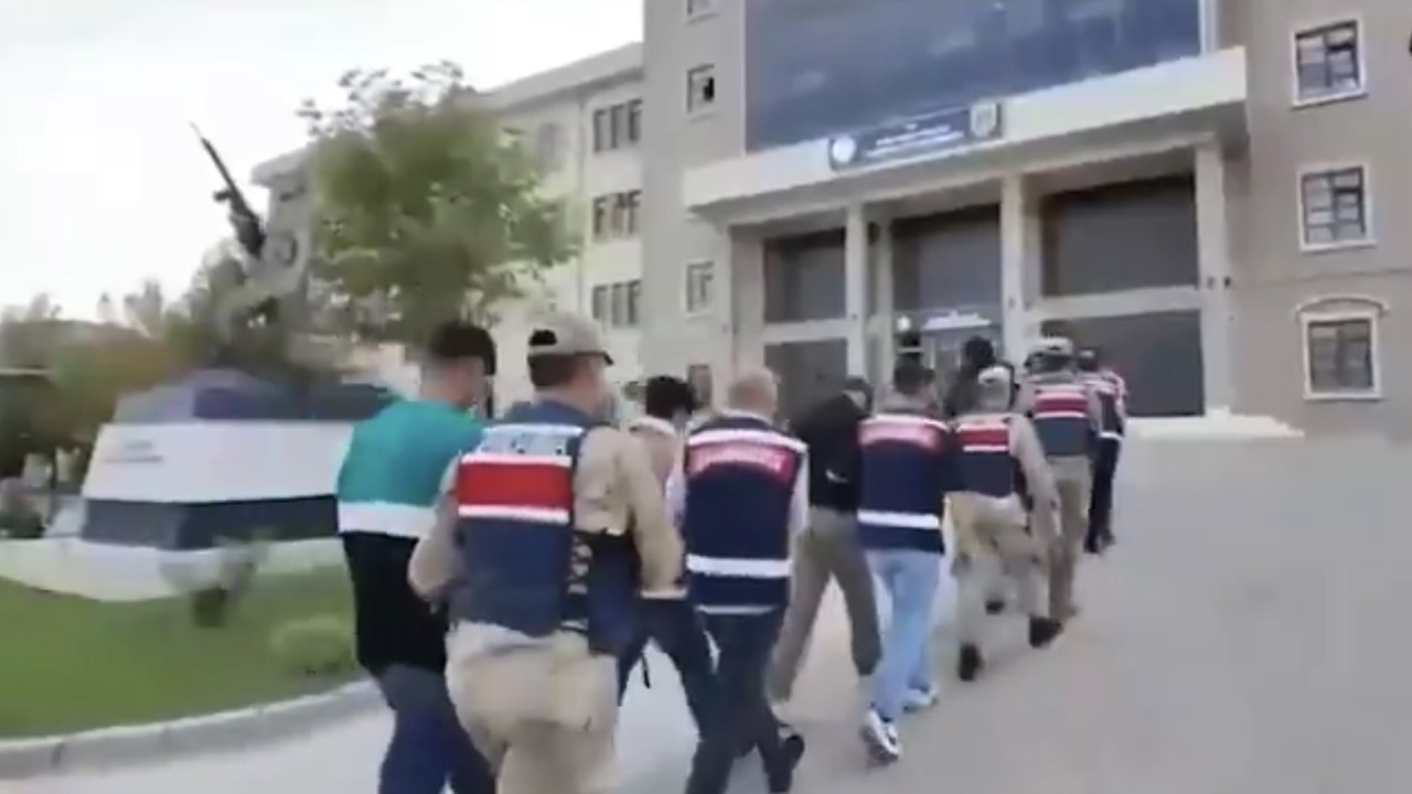 Ülke Genelinde 181 Aranan Şahıs Yakalandı