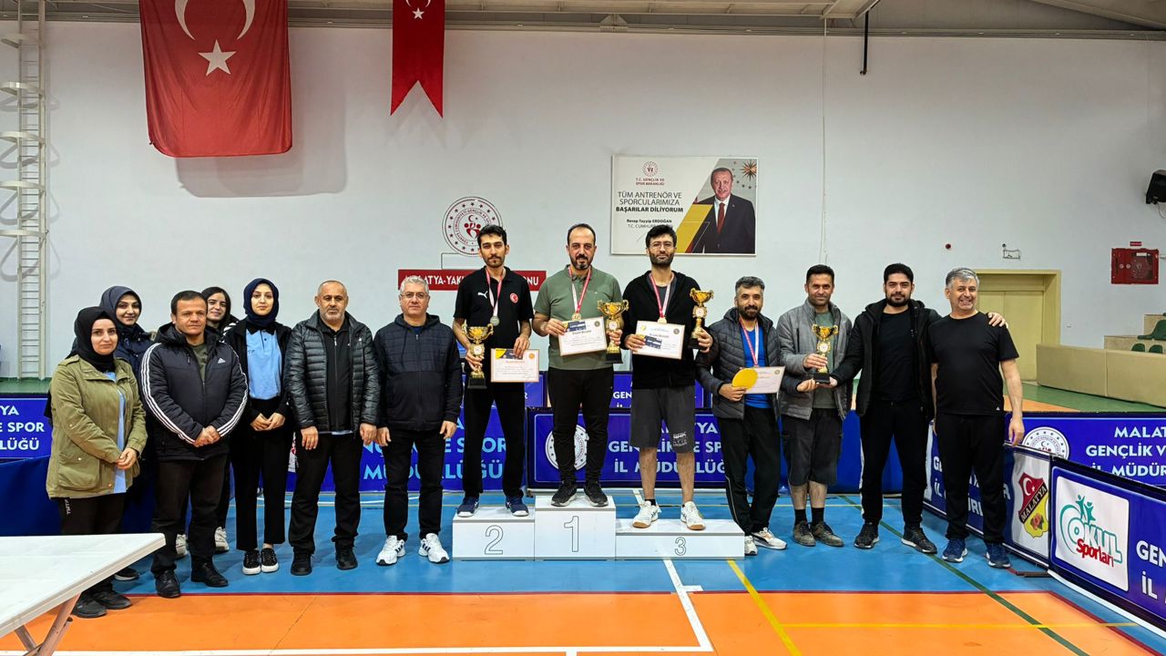 Öğretmenler Günü Masa Tenisi Turnuvası Sona Erdi