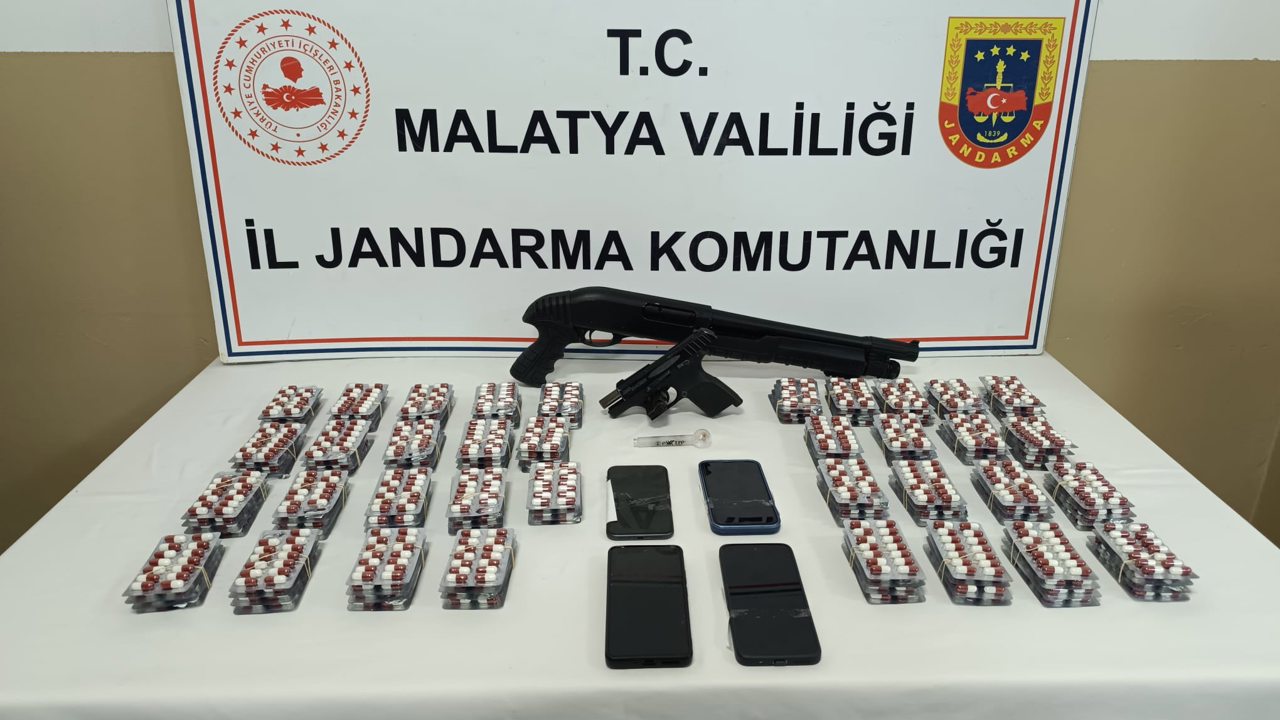 Malatya’da uyuşturucu operasyonu: 4 gözaltı