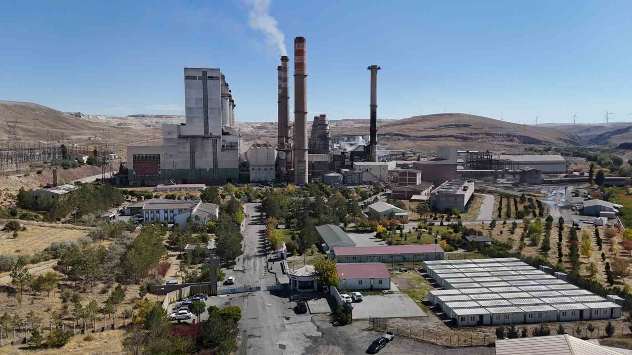 Termik santralde çıkan yangın kontrol altına alındı
