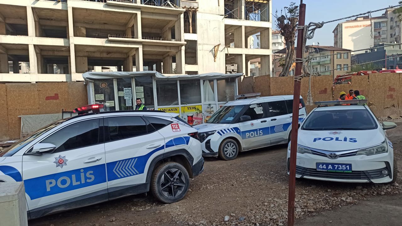 Fuzuli Caddesi’ndeki esnafların kavgası kanlı bitti, 3 yaralı