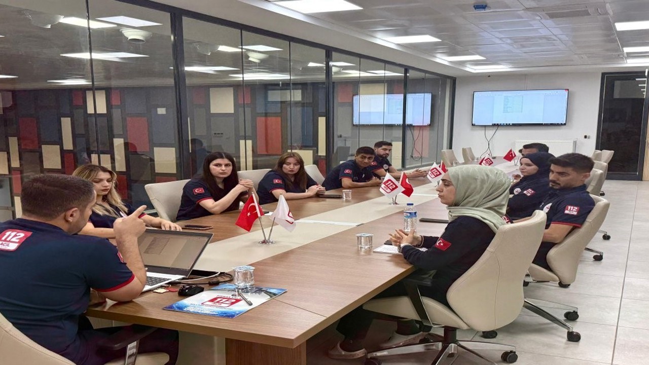 Şırnak 112’den sokak hayvanlarına şefkat eli
