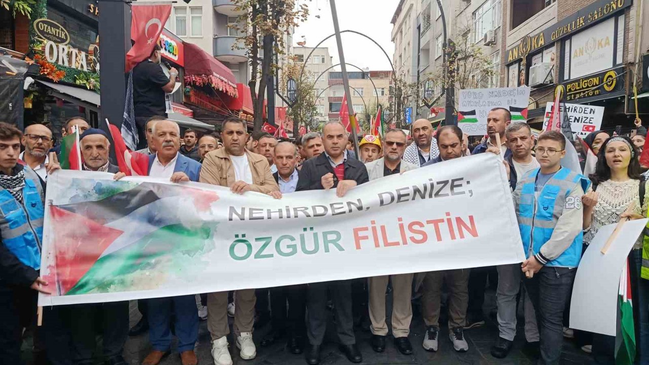 Bağcılar’da "Nehirden Denize Özgür Filistin" yürüyüşü

