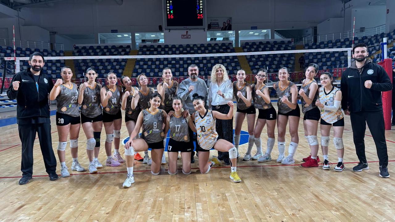 Malatya Derbisinde Kazanan Nicer Hotel Voleybol Oldu