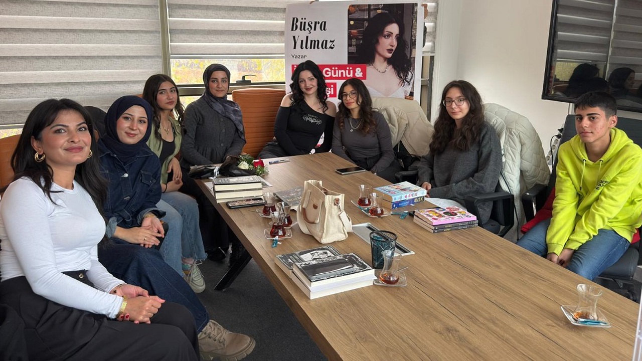 Yazar Büşra Yılmaz: “Beş Yıl Sonra Yeniden Edebiyata Döndüğüm İçin Çok Heyecanlıyım”