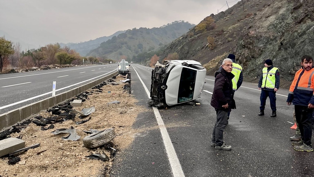 Doğanşehir Karanlıkdere Mevkiinde Trafik Kazası: 4 Yaralı