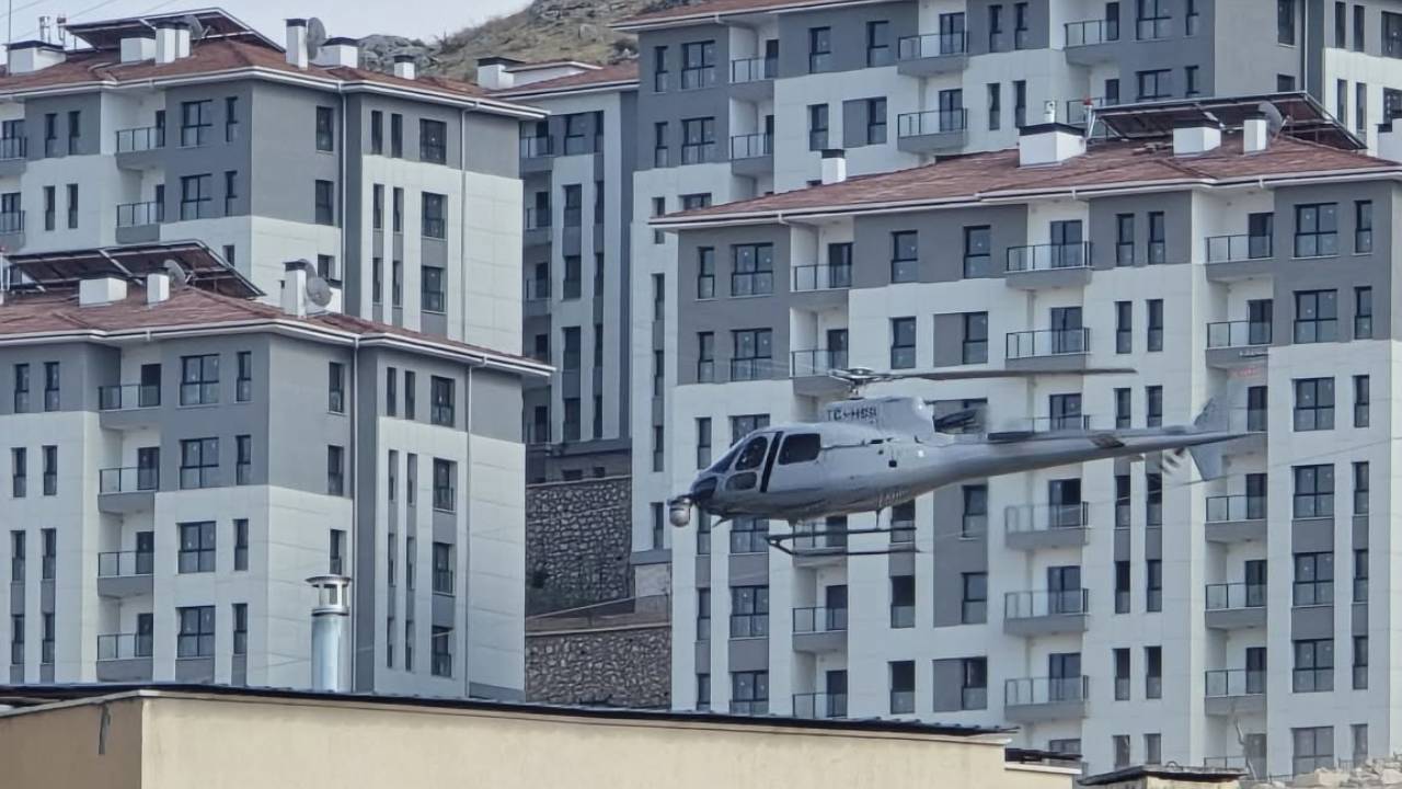 Çöşnük’te Helikopter Paniği: Binaların Dibinde Uçtu, Mahalleli Tedirgin Oldu!