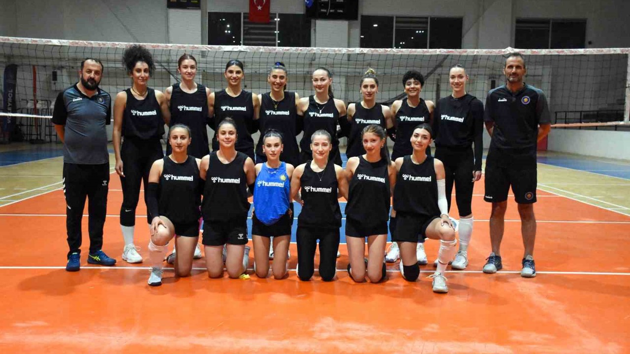 DBB kadın voleybol takımı 1. Lige hazır
