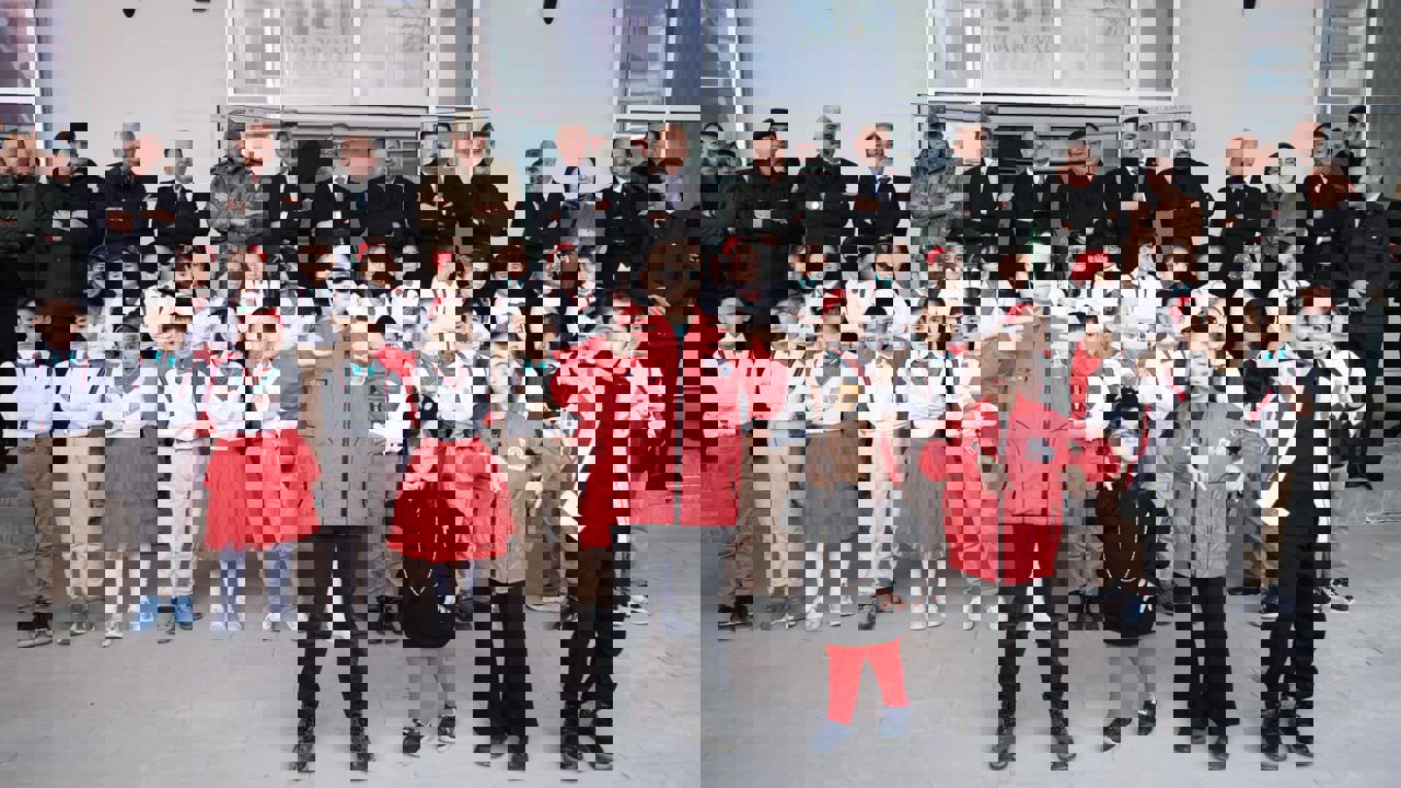 Geleceğin Mühendisleri Sahne Aldı: Milli Teknoloji Sergisi Açıldı