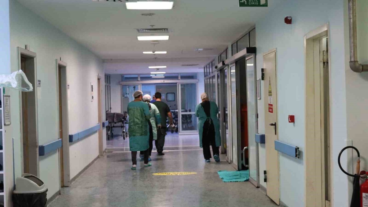 Beyin ölümü gerçekleşen hastanın organları 3 kişiye umut oldu
