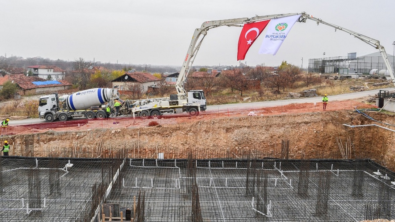 Amatör Spor Kulüpleri Tesisi'nin Temel Atma Töreni Gerçekleştirildi